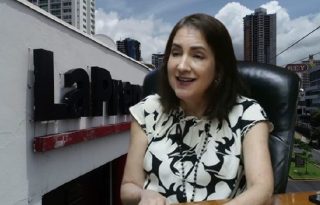 Annette Planells sigue en el ojo público.  Archivo