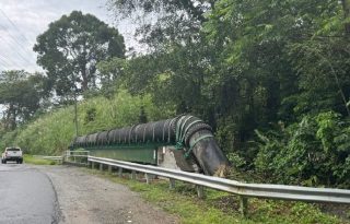Tuberías del anillo, las cuales se ubican al lado de carreteras.  Archivo