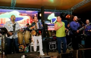 Nenito Vargas y su agrupación siguen arrebatando suspiros. Cortesía