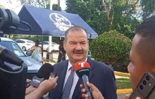 El abogado Carlos Carrillo reiteró  el llamado a que se respete el debido proceso. Foto: EFE