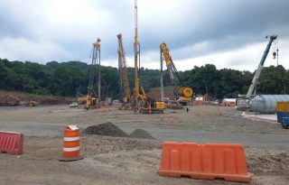 El desarrollo de proyectos de infraestructura pública debe mejorar el rendimiento del sector de la construcción en este año.  Archivo