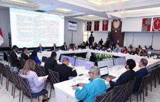 En casi un año de funcionamiento, se han celebrado 34 sesiones de la Comisión Nacional de Reformas Electorales (CNRE).  Cortesía