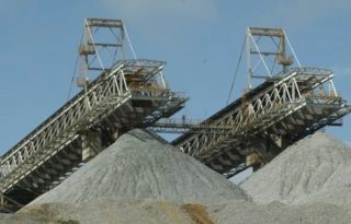 La actividad minera genera miles de empleos.