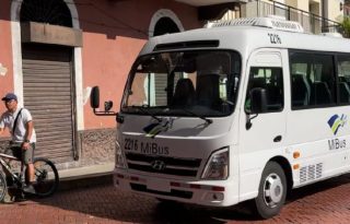 Los buses alquilados están dando problemas a MiBus.  Archivo