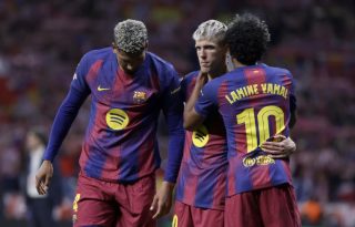 Ni Lamine Yamal pudo rescatar al Barcelona en el partido de vuelta ante el Atlético Madrid. EFE