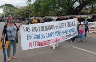 A lo largo de dos décadas, han sido constantes las protestas de víctimas, sobrevivientes y familiares de los envenenados por el dietilenglicol, peleando por mejor atención. Archivo