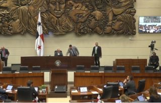 La Asamblea se encuentra en su última semana de sesiones ordinarias.  Internet