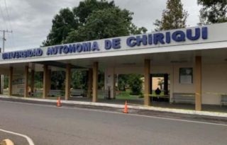 Dos personas, hasta la fecha, han presentado sus candidaturas a la rectoría.  Cortesía