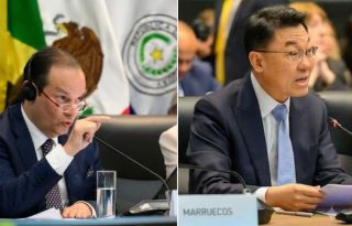 El canciller Javier Martínez-Acha recordó a Xie Feng que Panamá es una democracia en la que existe la separación de poderes.  Cortesía / OEA