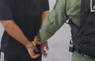 Uno de los detenidos por este caso de drogas. Cortesía