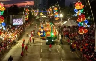 Los desfiles de Navidad ya tienen varios años celebrándose en la Cinta Costera, aunque la actual administración ha usado Calle 50.  Archivo