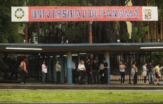 La Universidad de Panamá recibe entre 15 y 17 mil nuevos estudiantes por año.  Cortesía