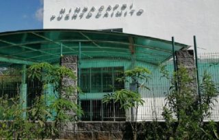 Fachada de la estructura abandonada del Minsa Capsi de Puerto Caimito, en La Chorrera. Archivo