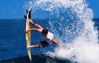 El surfista bocatoreño Teo Grani. Foto: Cortesía
