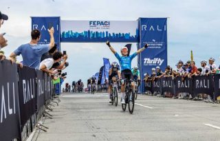 El colombiano Nicolás Gómez se ganó el Grand Prix  Panamá. Foto: Fepaci