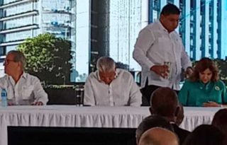 El 4 de febrero se dio la primera palada del nuevo Oncológico. Archivo