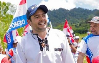 Carrizo, a su salida del SPA en Plaza Ágora, reiteró su inocencia. 