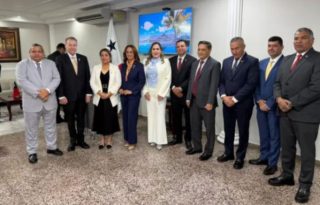 Acto de conformación del grupo multipartidista de intercambio parlamentario con Taiwán.  Cortesía