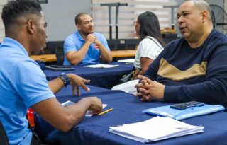 El Ministerio de Trabajo y Desarrollo Laboral desarrolla distintos programas para promover el empleo en todas las edades productivas. Cortesía