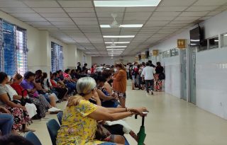 Cera de 250 pacientes tienen tres meses esperando por una cirugía. Foto. Eric Montenegro