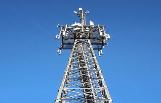  Se construirán siete nuevas torres de comunicación en cuatro provincias del país. Foto: Pixabay