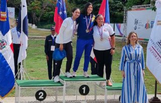 Gisela Cowan Chang, en la modalidad de recurvo, quedó en el segundo lugar en el torneo que se realizó en República Dominicana. Foto: Cortesía 