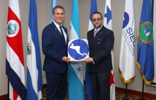 El ministro Julio Moltó dijo que el cargo representa un desafío importante. Foto: Cortesía