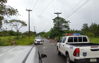 El cuerpo fue localizado cerca de la comunidad de Las Merceditas, en el corregimiento de María Chiquita, distrito de Portobelo. Foto. Diómedes Sánchez