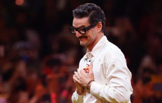 Pedro Pascal, nominado en la categoría 'Mejor actor en una serie de drama'. Foto: EFE / Sáshenka Gutiérrez