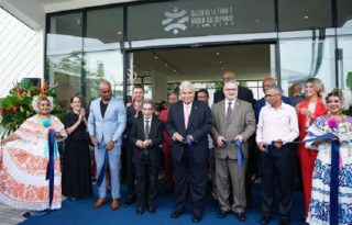 El mandatario José Raúl Mulino en la inauguración del Salón de la Fama y Museo del Deporte Panameño. Foto: Twitter