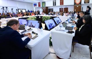 En la Comisión de Reformas Electorales se analizan cambios al financiamiento público y privado.  Foto: Cortesía TE
