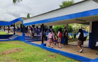Se dejó claro que el retorno a clases presenciales será evaluado una vez que se cuente con los resultados médicos y se confirme que existen las condiciones sanitarias adecuadas. Foto. Eric Montenegro