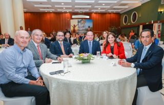 El ministro de Comercio e Industrias, Julio Moltó, reiteró el respaldo del Gobierno Nacional a estas ferias. Foto: Cortesía/MICI