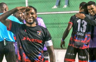 Alberto 'Negrito' Quintero, jugador de Plaza Amador. Foto:@cdplazaamador