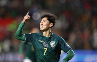 Miguel Terceros, de Bolivia, festeja su gol ante Brasil. Foto: EFE 