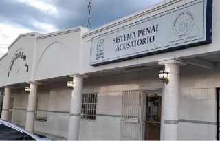 La audiencia de imputación se llevó a cabo bajo reserva, con acceso restringido, debido a que en el proceso están involucrados menores de edad. Foto. Archivo