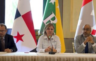 La ministra de Gobierno, Dinoska Montalvo, encabezó la conferencia. 