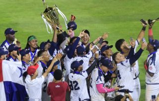 Jugadores de Panamá festejan el título en el Premundial U23. Foto: EFE