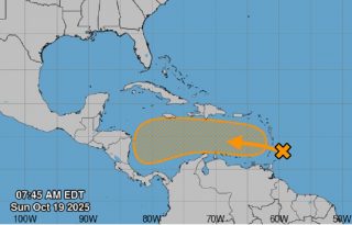 Ubicación de la onda tropical y la trayectoria que se espera siga en las próximas horas. Foto: Internet