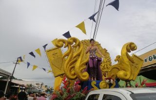 Para los chitreanos, más allá del folclore, las festividades de octubre representan un importante impulso económico. Foto. Thays Domínguez