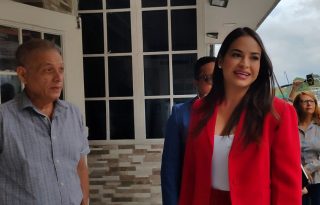 La alcaldesa de Arraiján, Stefany Peñalba, le solicitó al contralor agilizar las auditorias. Foto. Eric Montenegro