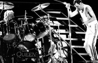 Imagen de 1986 del cantante Freddie Mercury, líder del grupo británico 