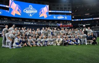 Los Dodgers gana el bicampeonato en las Grandes Ligas. Foto: EFE