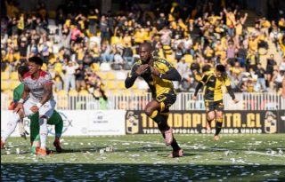 Cecilio Waterman, anotó el primer gol de Coquimbo ante  La Unión Calera. Foto:@coquimbounido