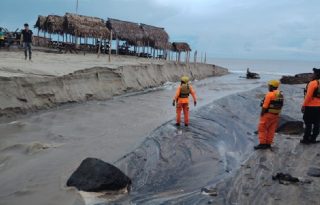 Existen dos avisos en estos momentos que son por mareas máximas y mar de fondo. Foto: Cortesía Sinaproc