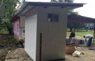 Básica tenía como propósito eliminar las letrinas en el país, sin embargo, la ejecución del programa fue presa de escándalos. Foto: Archivo