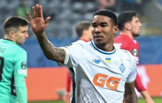 El panameño Eduardo Guerrero del  Dynamo Kiev, festeja su gol.  Foto: EFE