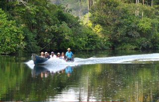 El Canal de Panamá mantiene jornadas de acercamiento con las comunidades que serán impactadas. Foto: Cortesía