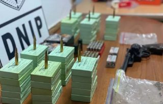 Al concluir la diligencia, las municiones, las armas y la droga quedaron a órdenes del Ministerio Público para el inicio de la investigación del caso. Foto. PN.