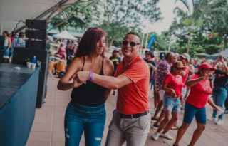 La entrada a 'Nuestra Calle Latina' tiene un valor de $5 consumibles. Foto: Cortesía